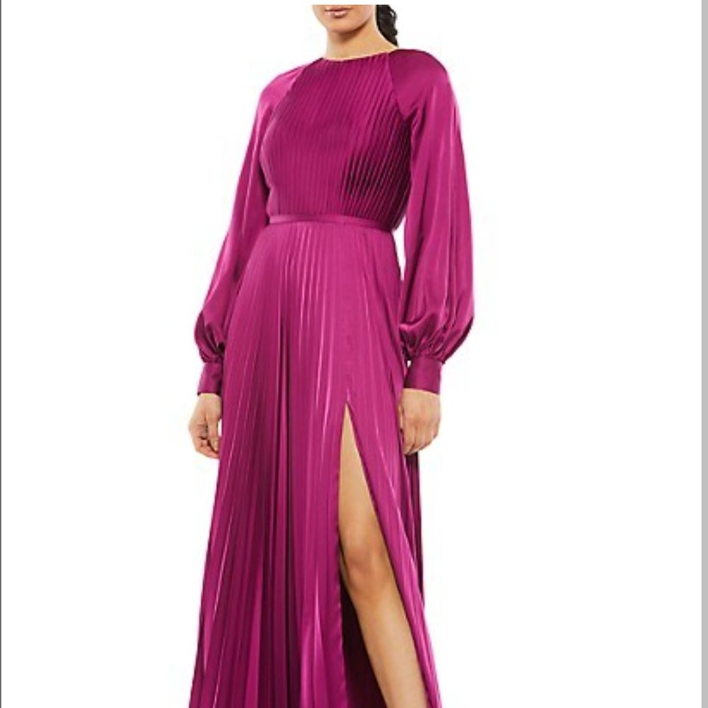 MAC DUGGAL BNWT pleated A-line chiffon gown size 12 $175